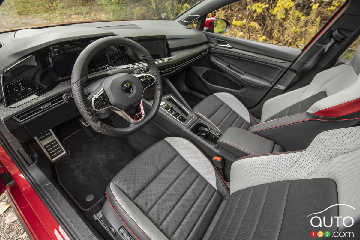Volkswagen Golf GTI, intérieur